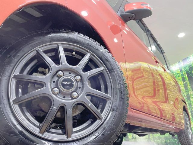 �y14�C���`�A���~�z�C�[���z�O�ςɃ}�b�`�����A���~�z�C�[���𑕒����Ă���܂��B�e��A���~�z�C�[����A�X�^�b�h���X�^�C�����戵�����Ă���܂��B���񂲑��k����������