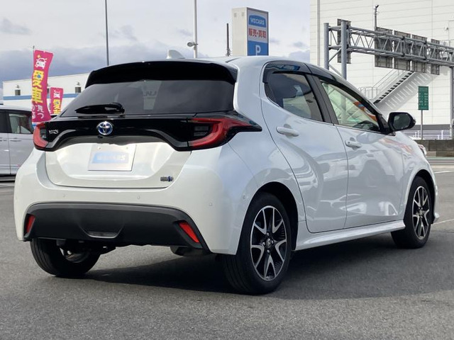 ヤリス1.5 ハイブリッド Z