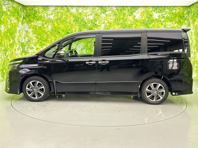 ヴォクシー2.0 ZS 煌