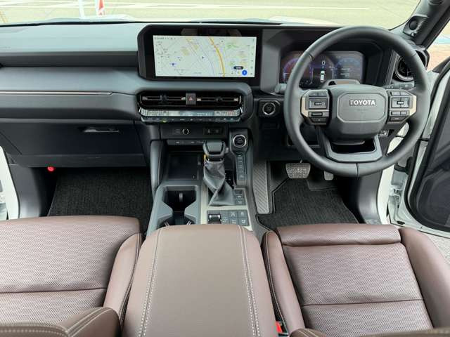 12.3�C���`�^�b�`�p�l���f�B�X�v���C�ET�R�l�N�g�E�i�r�ETV�EUSB�EHDMI(�~���[�����N�\�ł�)