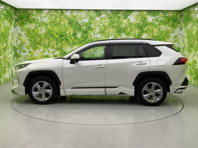 RAV42.5 ハイブリッド X E-Four 4WD