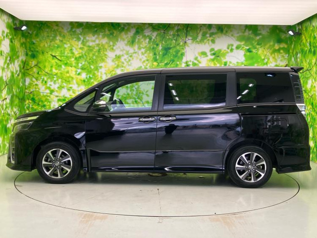 ヴォクシー2.0 ZS 煌III