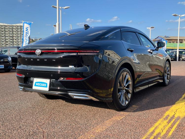 クラウンクロスオーバー2.5 G アドバンスト レザー パッケージ E-Four 4WD