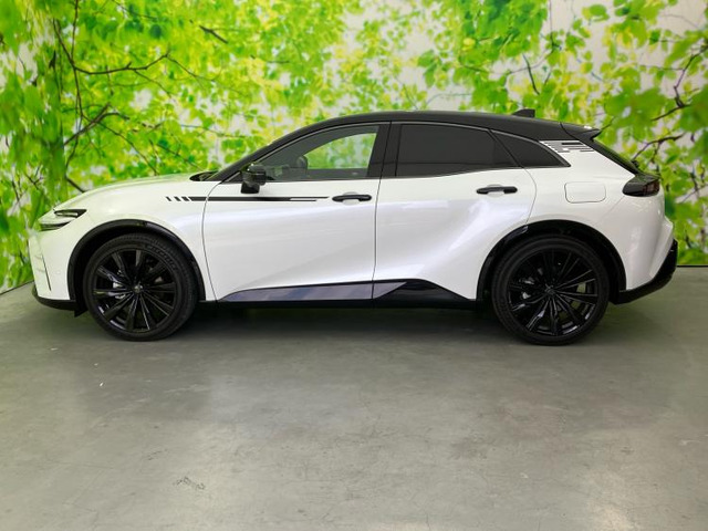 クラウンスポーツ2.5 Z E-Four 4WD