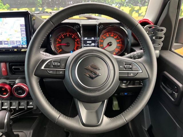 �y�����v�����X�e�A�����O�z�㎿�Ȋv���g�p���邱�ƂŁA��ɂ����������݂ƂĂ��^�]���₷���n���h���ł���