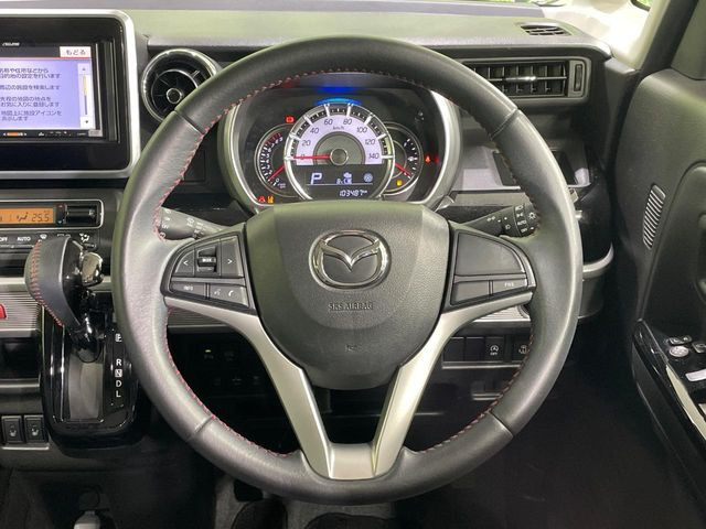 �y�����v�����X�e�A�����O�z�㎿�Ȋv���g�p���邱�ƂŁA��ɂ����������݂ƂĂ��^�]���₷���n���h���ł���