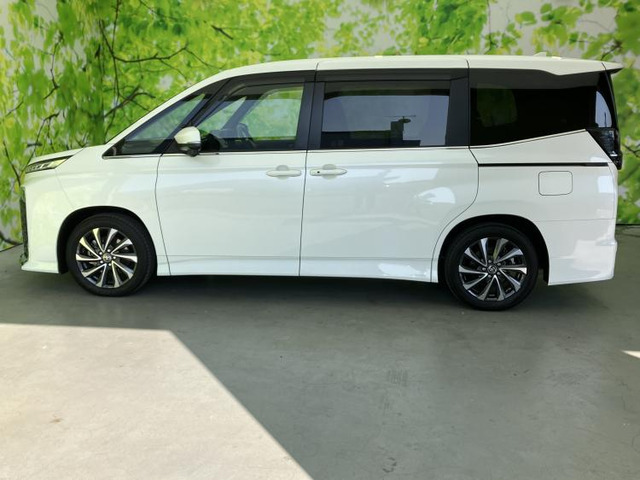 ヴォクシー1.8 ハイブリッド S-Z