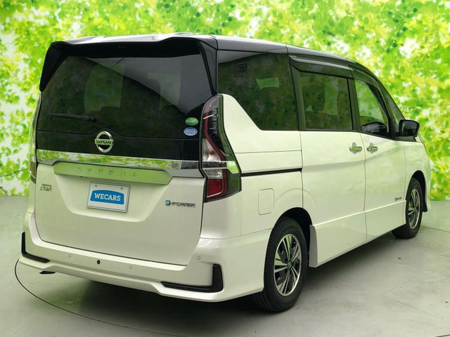 セレナ1.2 e-POWER ハイウェイスターV