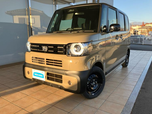 N-BOXジョイ 2トーン