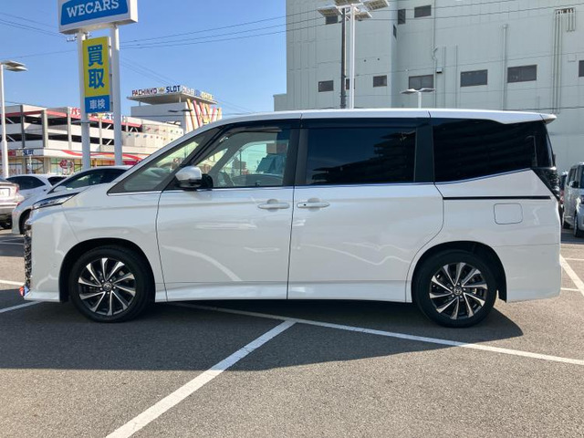 ヴォクシー1.8 ハイブリッド S-Z