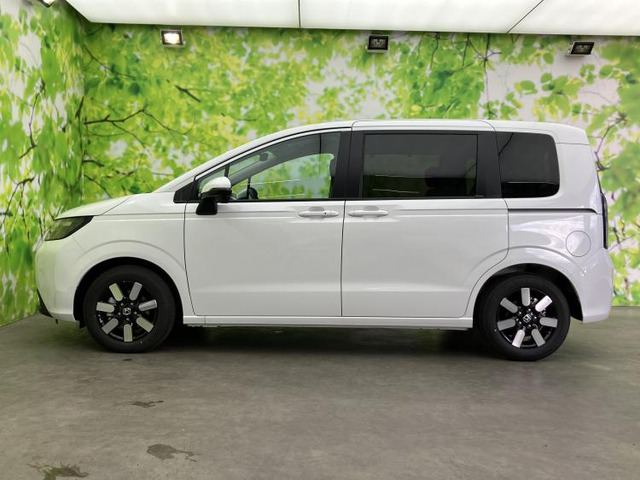 フリード1.5 e:HEV エアー EX