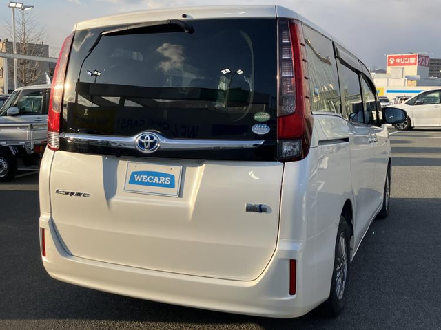 エスクァイアハイブリッド1.8 Gi