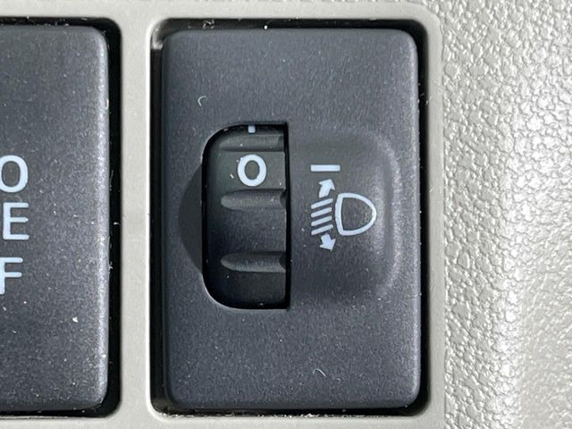 �w�b�h���C�g���x���C�U�[�t��!�g�����N�Ȃǂɏd���ו��Ȃǂ��ڂ����ꍇ�t�����g��������������w�b�h���C�g��������ɂȂ�̂ŁA���̌������������ɒ������܂��B