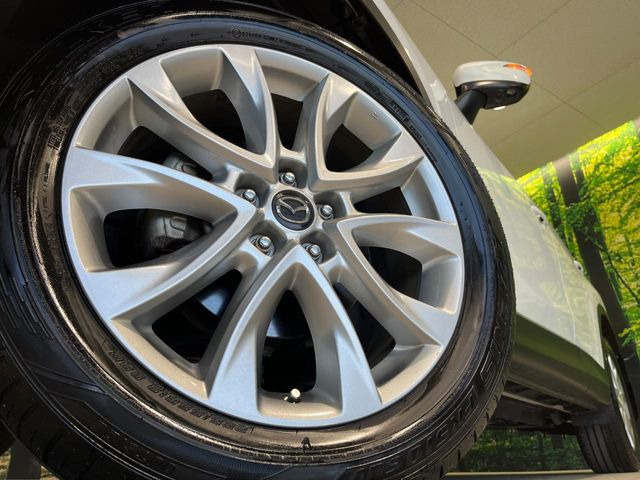 �y����19�C���`�A���~�z�C�[���z�O�ςɃ}�b�`���������A���~�z�C�[���𑕒����Ă���܂��B�e��ЊO�A���~�z�C�[����A�X�^�b�h���X�^�C�����戵�����Ă���܂��B���񂲑��k����������