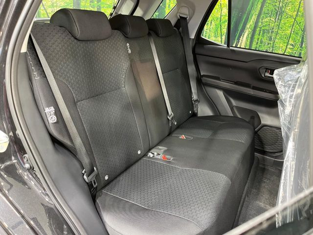 ���i���ȃI���W�i���t���A�}�b�g���I�v�V�����ɂĂ��p�ӂ��Ă���܂��B���D���ȃf�U�C����J���[�����Ԃɍ��킹�đI��ł����������Ƃ��ł��܂���