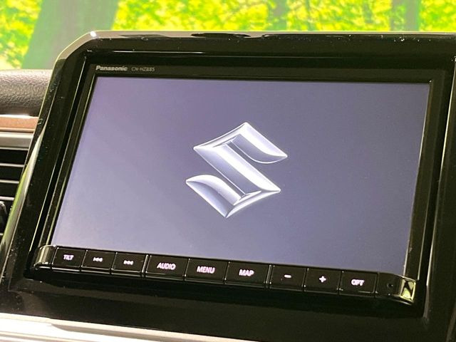 �y����8�^�i�r�z�l�C�̏����i�r�𑕔��B�I�[�f�B�I�@�\���[�����Ă���ABluetooth�ڑ�����΂������̃X�}�z��MP3�v���C���[�̉��y���Đ��\!�����̉^�]������Ɋy�����Ȃ�܂�!!