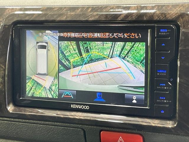 �y�p�m���~�b�N�r���[���j�^�[�z��p�̃J�����ɂ��A�ォ�猩���낵���悤�Ȏ��_��360�x�N���}�̎��͂��m�F���邱�Ƃ��ł��܂������p�������m�F���₷���A�����ꏊ�ł̐؂�Ԃ��⒓�Ԃ��X���[�Y�ɍs���܂��B