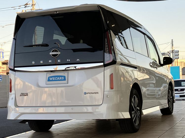 セレナ1.4 e-POWER ハイウェイスターV