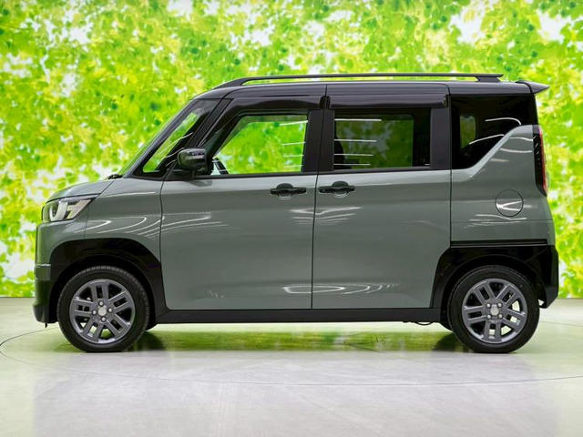 デリカミニT プレミアム 4WD