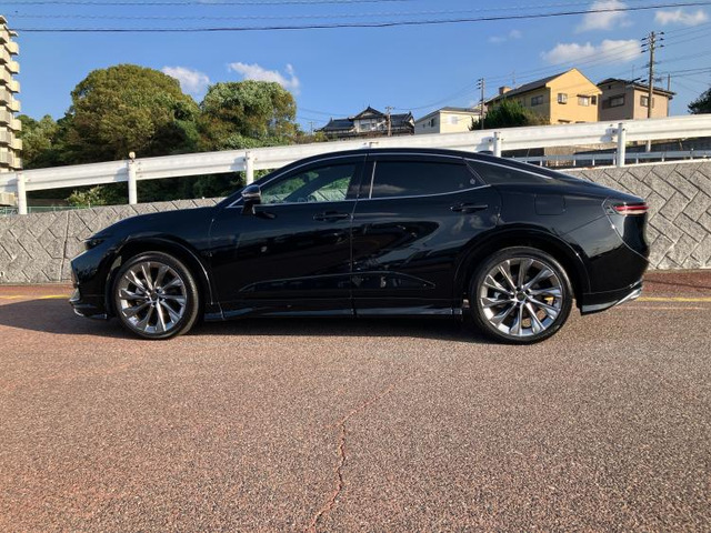 クラウンクロスオーバー2.5 G アドバンスト レザー パッケージ E-Four 4WD