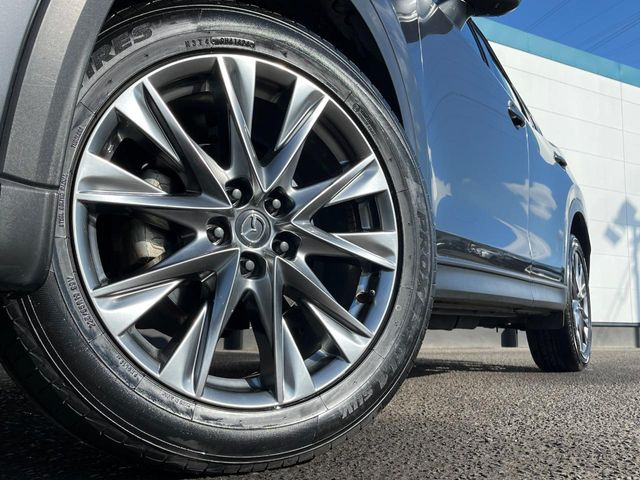 �y�O���[�h��p����19�C���`�A���~�z�C�[���z�f�U�C�����̍��������A���~�z�C�[���𑕒����Ă���܂��B�e��ЊO�A���~�z�C�[����A�X�^�b�h���X�^�C�����戵�����Ă���܂��B���񂲑��k����������