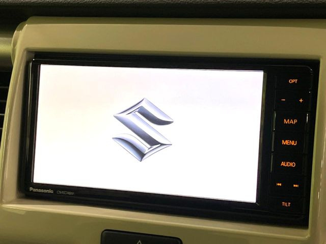 �y�����i�r�z�l�C�̏����i�r�𑕔����Ă���܂��B�i�r�̎g���₷���͂������A�I�[�f�B�I�@�\���[��!�L�����v�◷�s�͂������A�ʋ΂┃�����ȂǕ��i�̃h���C�u���y�����Ȃ�͂���