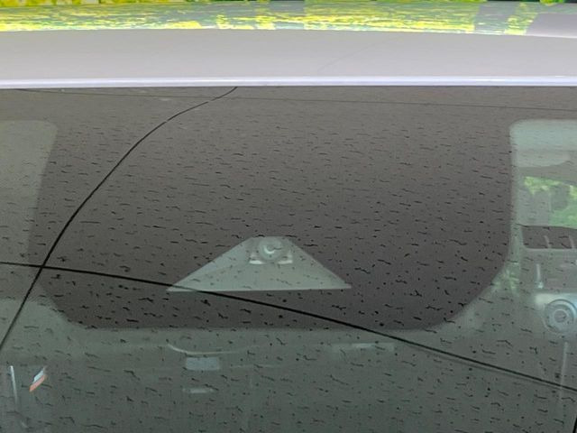 �y�C���e���W�F���g�G�}�[�W�F���V�[�u���[�L�z�t�����g�J�����őO���̎ԗ�����s�҂����m�B�Փ˂������Ȏ��͏Փ˔�Q�y���u���[�L���쓮�A�Փˉ�����T�|�[�g�B�����S�Ƀh���C�u�����y���݂��������܂��B