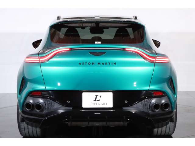 707�n��V8�c�C���^�[�{�����ݏo�������͂́A���N���XSUV�̒��ł����\���ւ�܂��B