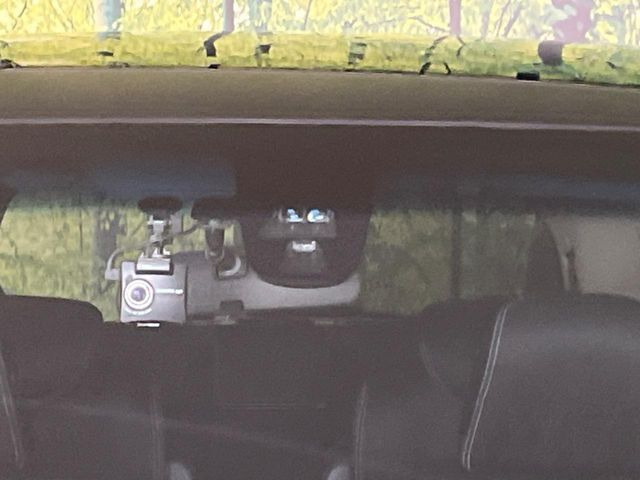 �y�V�e�B�u���[�L�A�N�e�B�u�V�X�e���z�ᑬ���s���ɑO���̎ԗ�����F�����A�Փ˂������Ȏ��͌x��ƃu���[�L�ŏՓˉ���Ɣ�Q�y�����A�V�X�g�B�����S�Ƀh���C�u�����y���݂��������܂��B