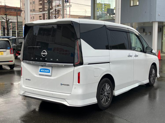 セレナ1.4 e-POWER AUTECH