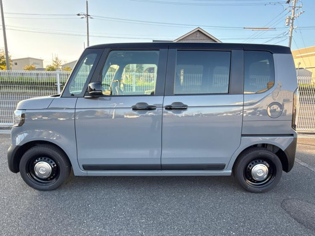 N-BOXジョイ 2トーン