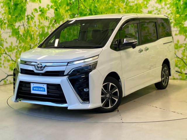 ヴォクシー2.0 ZS 煌III 4WD