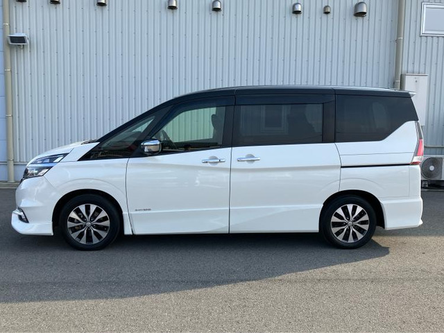 セレナ2.0 ハイウェイスター VセレクションII