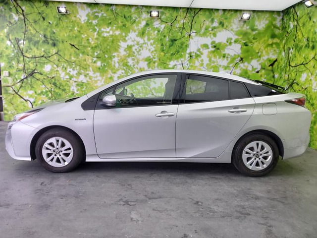 プリウス1.8 S セーフティ プラス