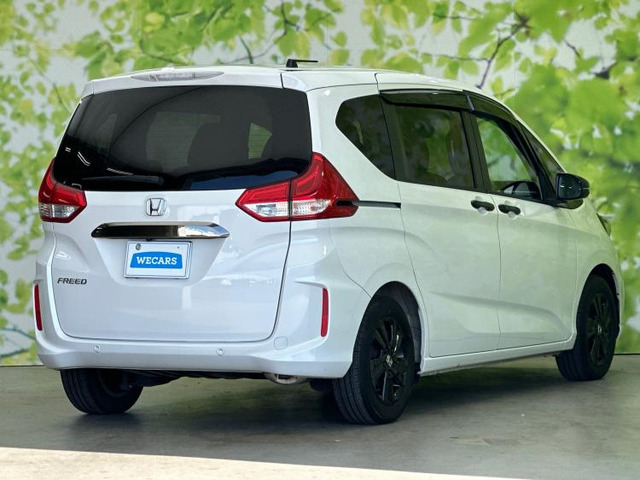 フリード1.5 G ブラックスタイル