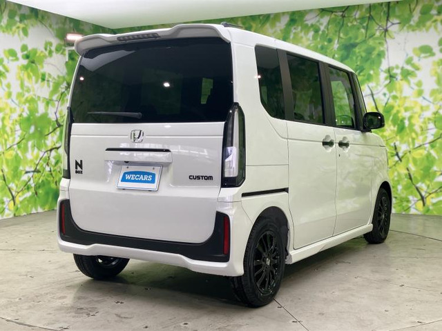 N-BOXカスタムブラック スタイル