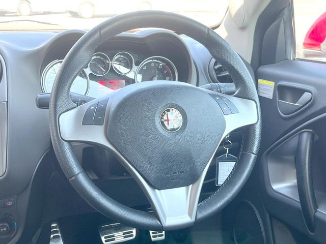 ���n���h�����̃X�������Ȃ��A���ꂢ�ȏ�Ԃ��ێ����Ă���܂��B�e�X�C�b�`���̓�����m�F�ς݂ł��B