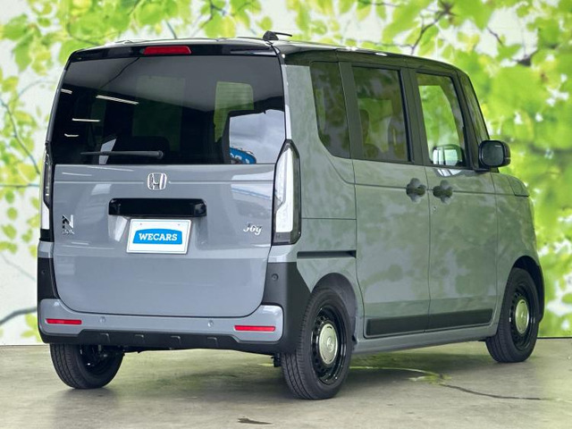 N-BOXジョイ 2トーン