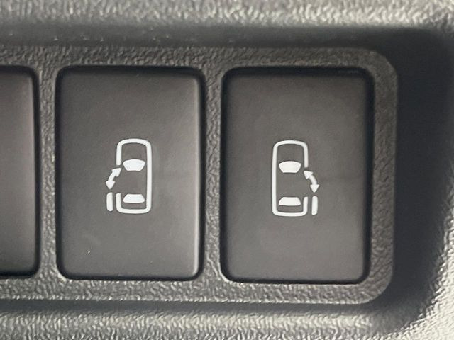 �y�����p���[�X���C�h�h�A�z�X�}�[�g�L�[��^�]�Ȃ̃X�C�b�`�Ō�ȗ����X���C�h�h�A�̊J���\���d��������͂����ăh�A���J����K�v�������A�����Ȃ��q�l�ł��ȒP�ɊJ���߂ł����K�ł���