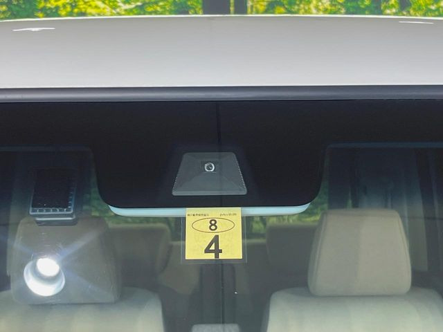 �y�z���_�Z���V���O�z���s���ɑO���̎ԗ�����F�����A�Փ˂������Ȏ��͌x��ƃu���[�L�ŏՓˉ���Ɣ�Q�y�����A�V�X�g�B�����S�Ƀh���C�u�����y���݂��������܂��B