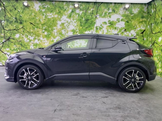 C-HRハイブリッド 1.8 S GR スポーツ