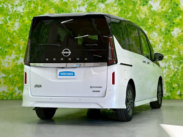 セレナ1.4 e-POWER ハイウェイスターV