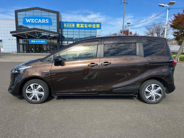 シエンタハイブリッド 1.5 G クエロ