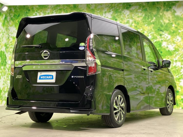 セレナ1.2 e-POWER ハイウェイスターV