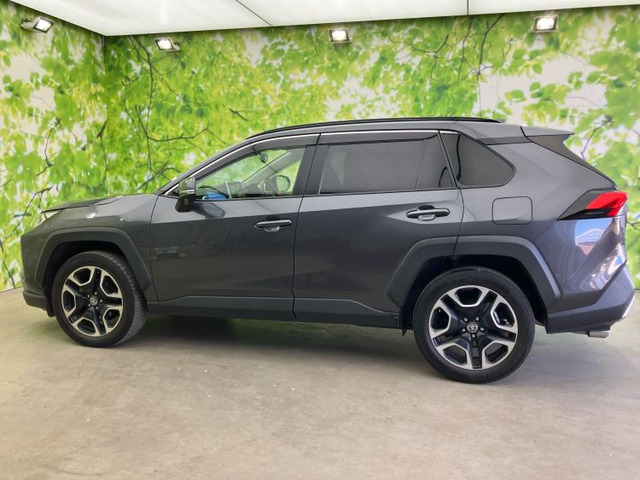 RAV42.0 アドベンチャー 4WD