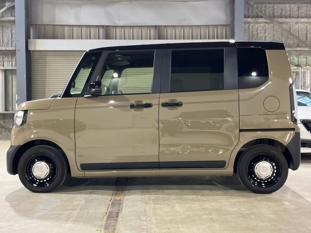 N-BOXジョイ 2トーン