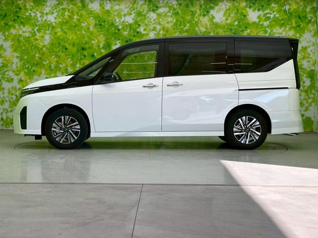 セレナ1.4 e-POWER ハイウェイスターV