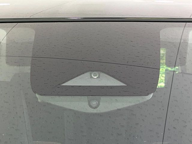 �y�C���e���W�F���g�G�}�[�W�F���V�[�u���[�L�z�t�����g�J�����őO���̎ԗ�����s�҂����m�B�Փ˂������Ȏ��͏Փ˔�Q�y���u���[�L���쓮�A�Փˉ�����T�|�[�g�B�����S�Ƀh���C�u�����y���݂��������܂��B