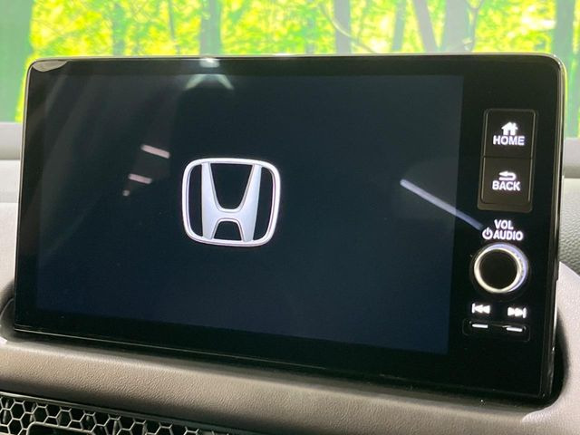 【9インチ ホンダコネクトディスプレイ】視認性の高い大画面ディスプレイでナビの使用や、お持ちのスマートフォンと連携したbluetoothでの音楽再生が可能です♪