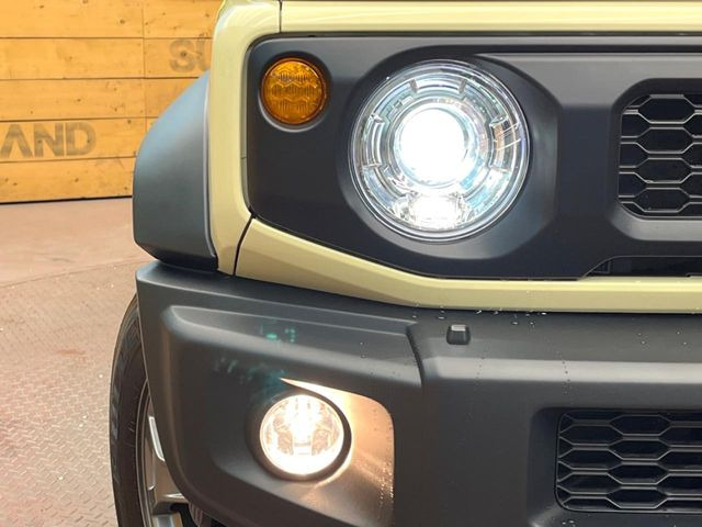 �yLED�w�b�h���C�g�z���V����ԑ��s�����ǍD�Ȏ��E���m�ۂ����S���ĉ^�]�ł��鍂�P�xLED�w�b�h���C�g�𑕔�!�_�����x�������A����d�͂��}�����Ă��܂��B